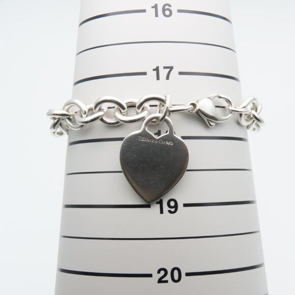 TIFFANY Silver Heart Charm Bracelet